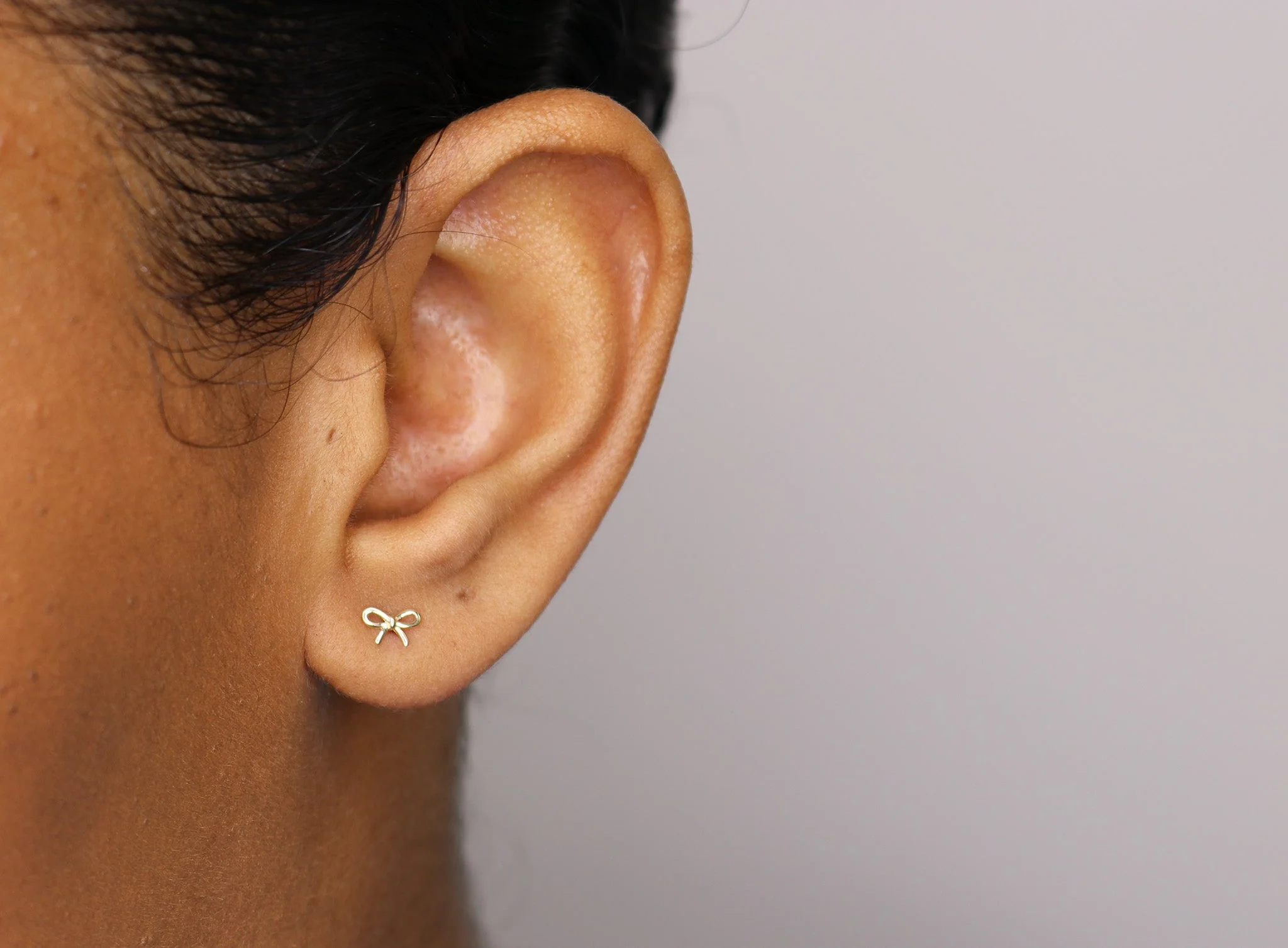 14K Gold Bow Stud Earrings - Image 2