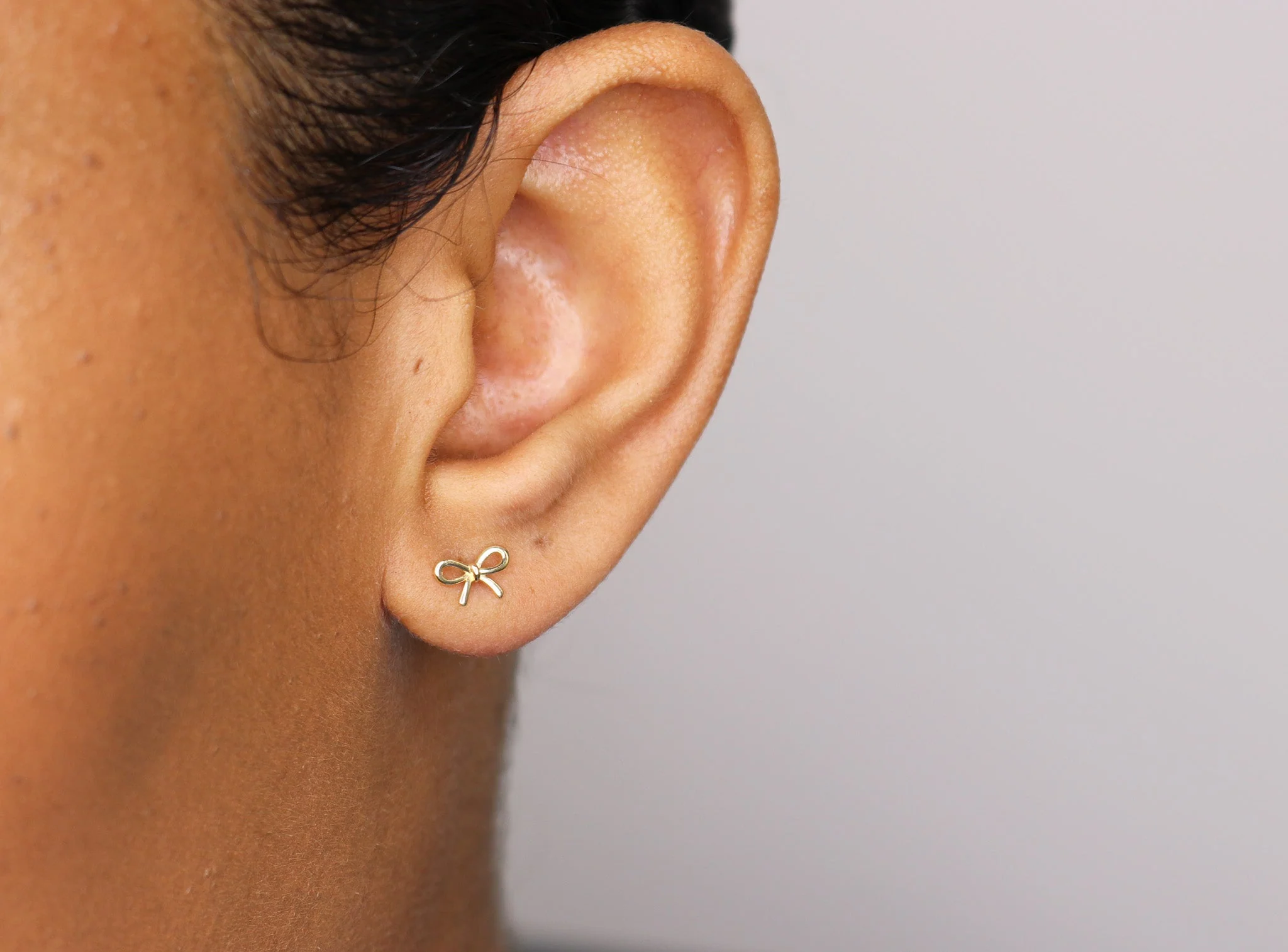 14K Gold Bow Stud Earrings - Image 3